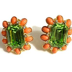 KENNETH JAY LANE, PERIDOT/CORAL CABOCHON EARRING